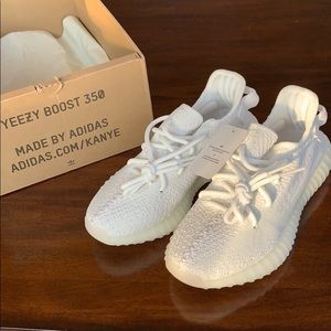 BRAND NEW YEEZY BOOST 350 V2, TRIPLE WHITE